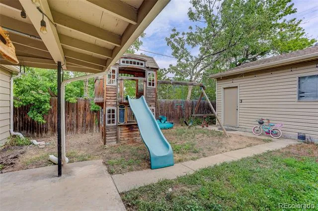 1664 Ironton Street Aurora, CO 80010