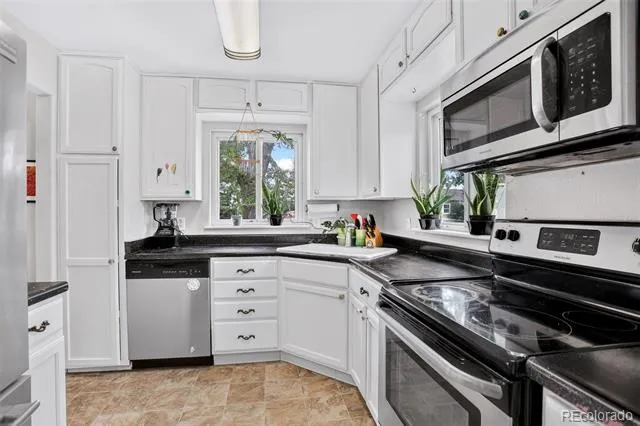 1664 Ironton Street Aurora, CO 80010