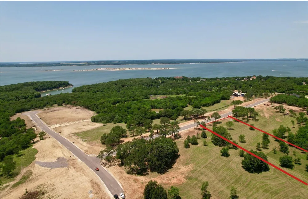 63 S Cresent Drive Pottsboro, TX 75076