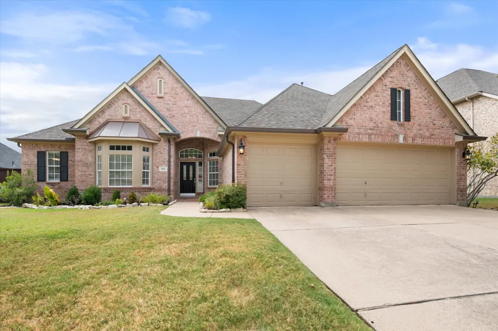 1815 Lakes Edge Boulevard Mansfield, TX 76063