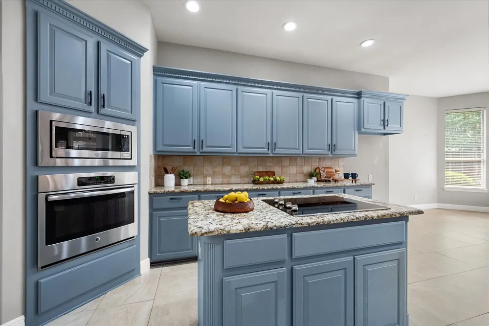 1815 Lakes Edge Boulevard Mansfield, TX 76063