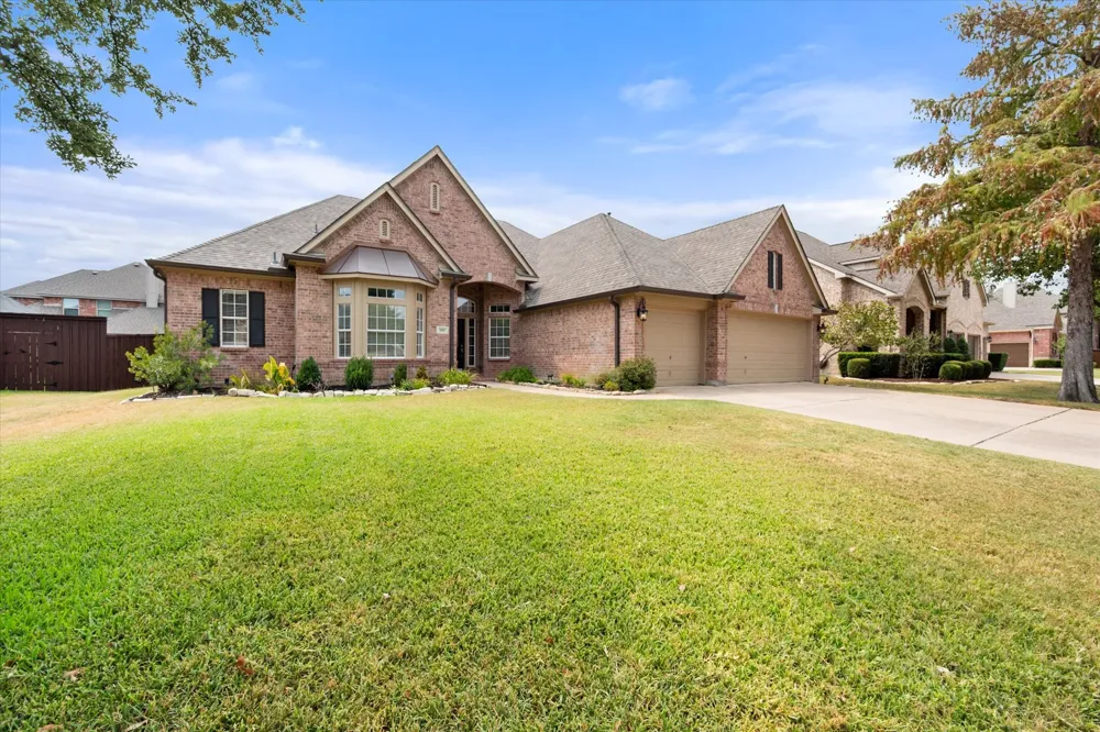 1815 Lakes Edge Boulevard Mansfield, TX 76063