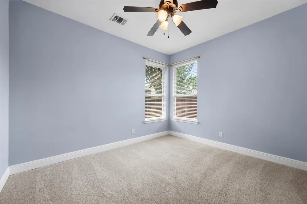 1815 Lakes Edge Boulevard Mansfield, TX 76063