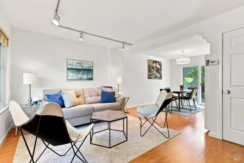 1411 Casa Buena Drive ##36 Corte Madera, CA 94925