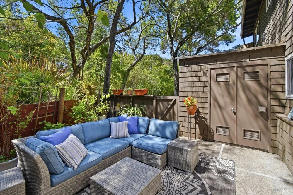 1411 Casa Buena Drive ##36 Corte Madera, CA 94925