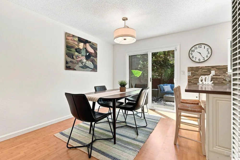 1411 Casa Buena Drive ##36 Corte Madera, CA 94925