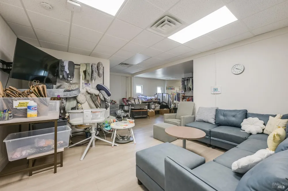4162 Redwood Highway San Rafael, CA 94903
