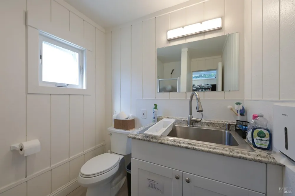4162 Redwood Highway San Rafael, CA 94903