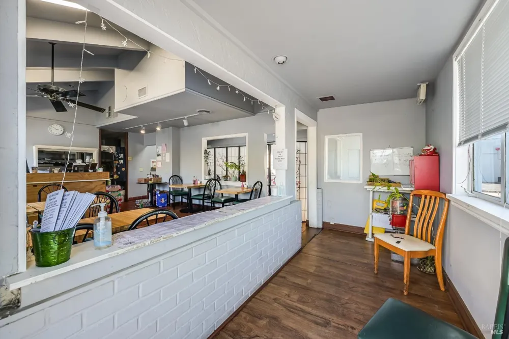 4162 Redwood Highway San Rafael, CA 94903
