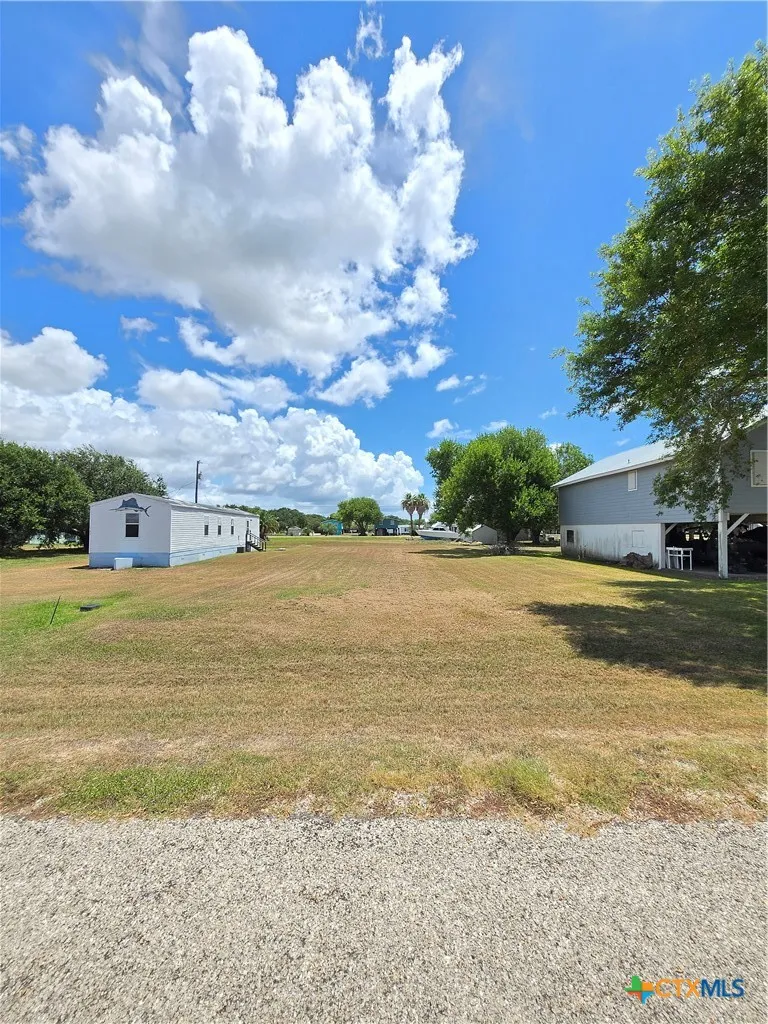 279 Swallow Drive Palacios, TX 77465