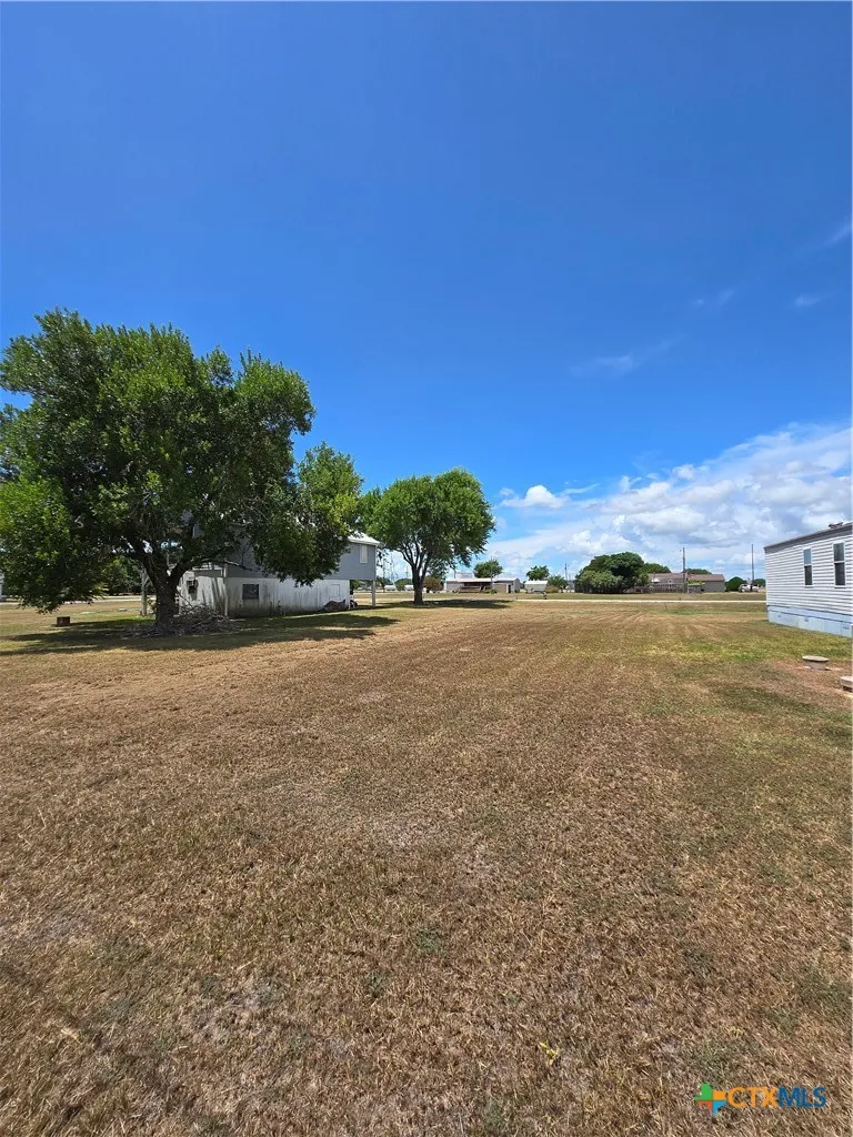 279 Swallow Drive Palacios, TX 77465