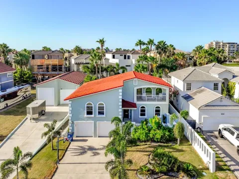226 W Sunset Drive