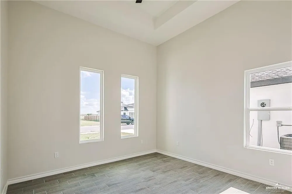 2602 Sunrise Lane Weslaco, TX 78596