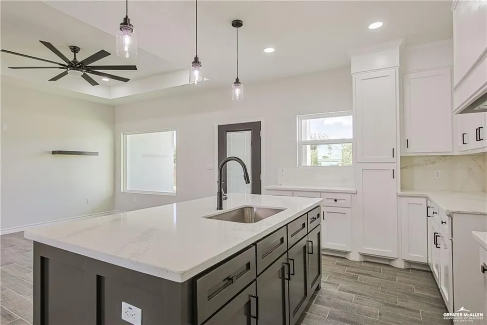 2602 Sunrise Lane Weslaco, TX 78596