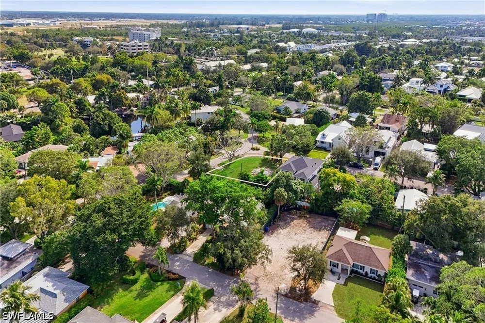 8th Terrace Naples, FL 34102