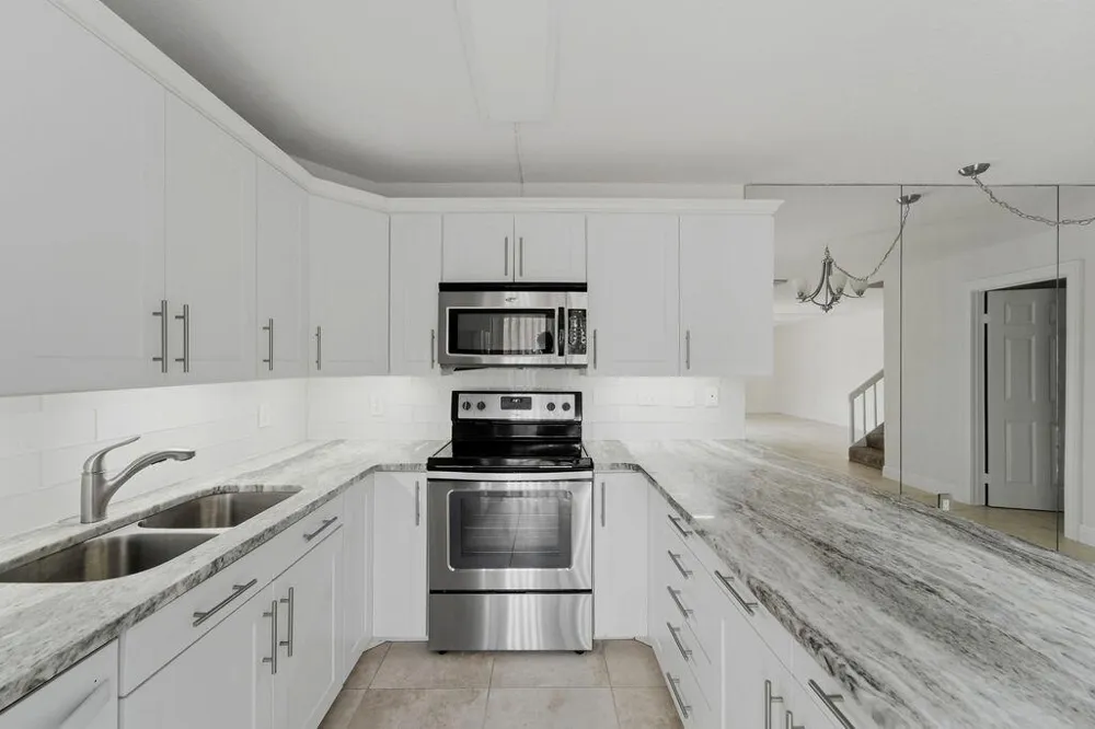 3900 SE County Line Road Jupiter, FL 33469