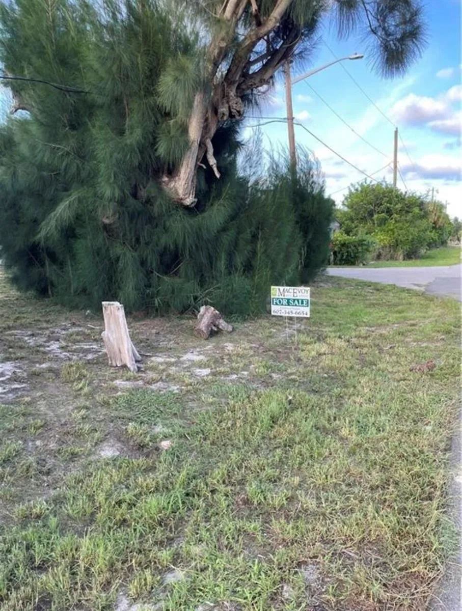 2432 42ND STREET Vero Beach, FL 32967
