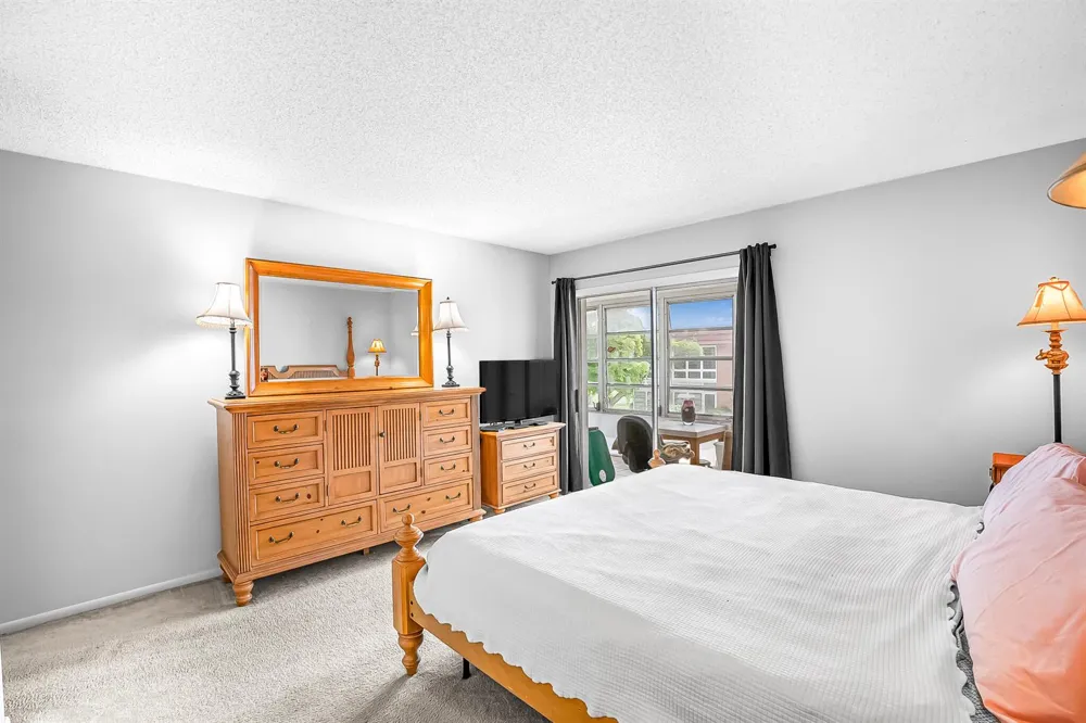 26 Pine Arbor Lane #207 Vero Beach, FL 32962