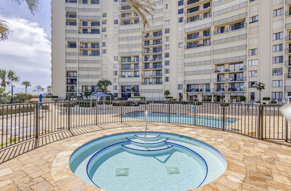 100 OCEAN TRAIL WAY #305 Jupiter, FL 33477