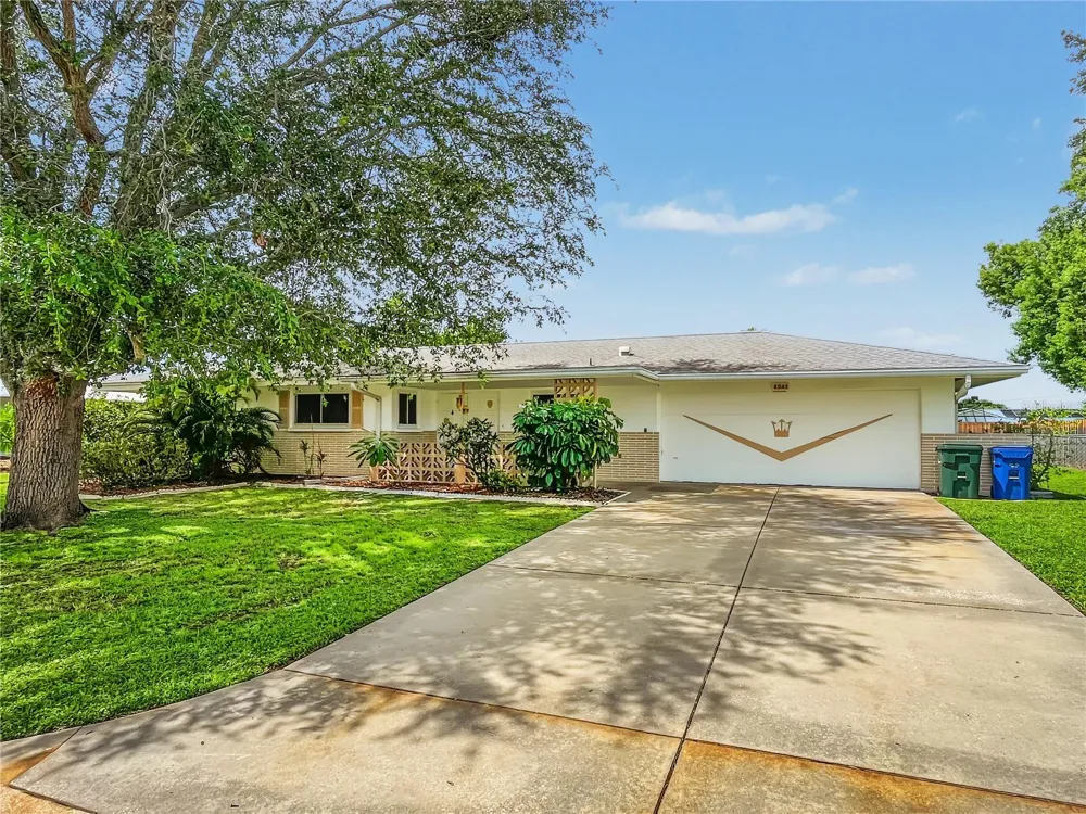 3041 TYRONE LANE Sarasota, FL 34239