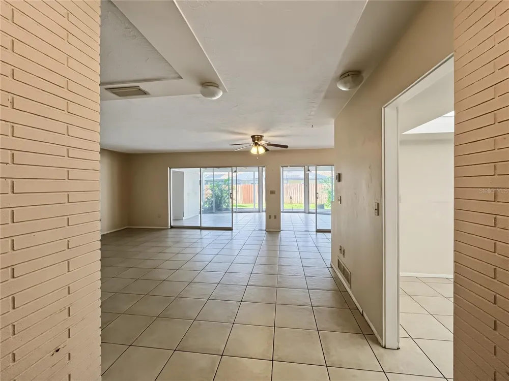 3041 TYRONE LANE Sarasota, FL 34239