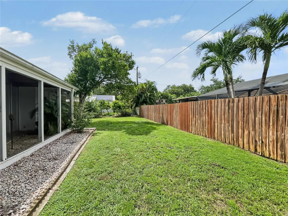 3041 TYRONE LANE Sarasota, FL 34239