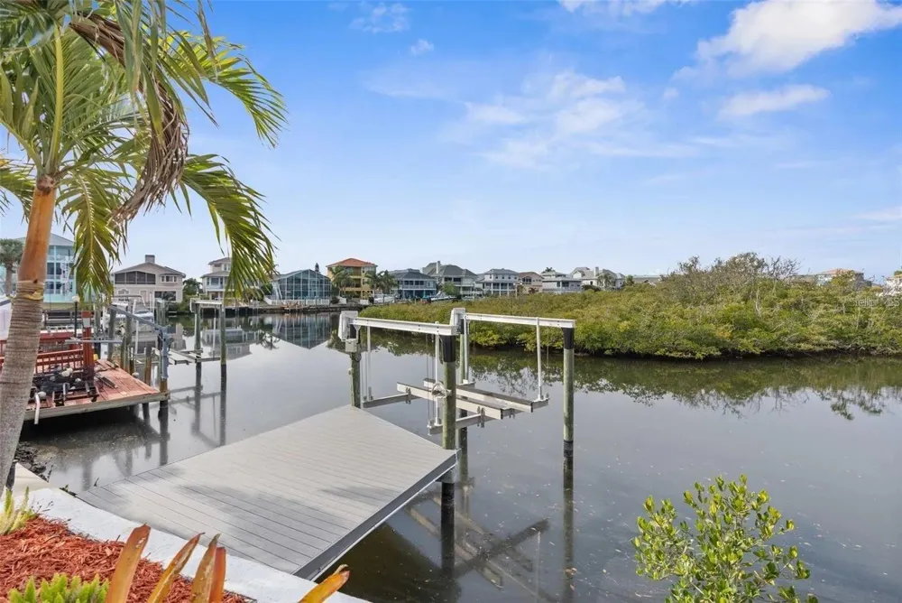 6029 BAYWAY COURT New Port Richey, FL 34652
