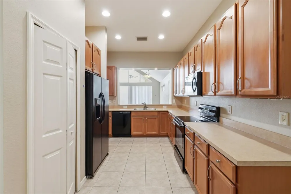 30718 PUMPKIN RIDGE DRIVE Wesley Chapel, FL 33543