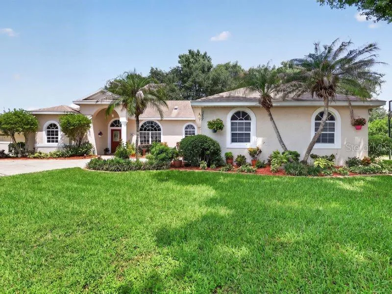 3237 INDIAN TRAIL Eustis, FL 32726