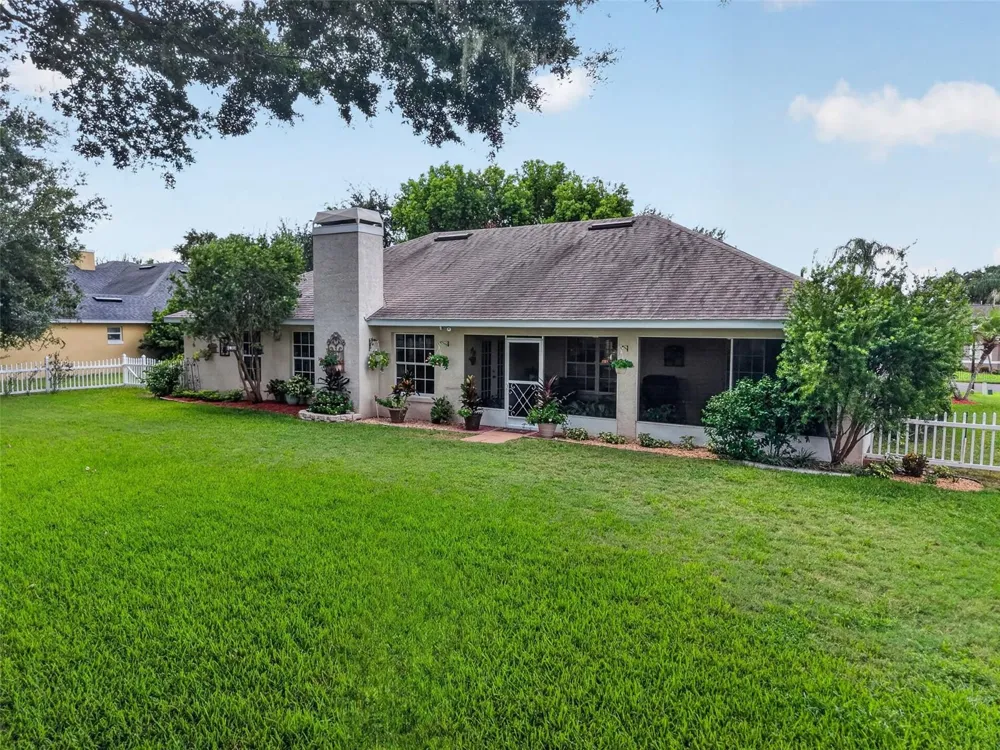 3237 INDIAN TRAIL Eustis, FL 32726