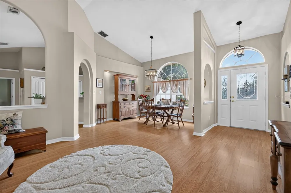 3237 INDIAN TRAIL Eustis, FL 32726