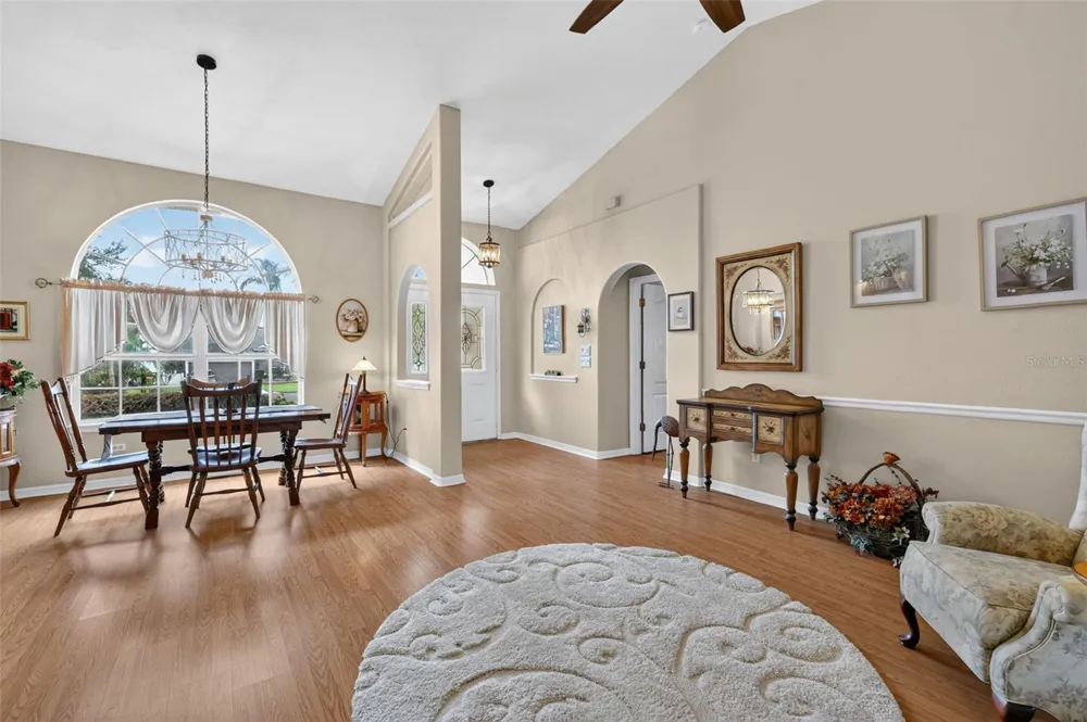 3237 INDIAN TRAIL Eustis, FL 32726