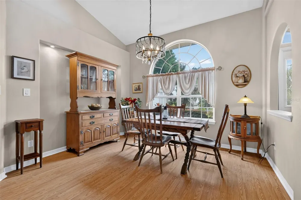 3237 INDIAN TRAIL Eustis, FL 32726