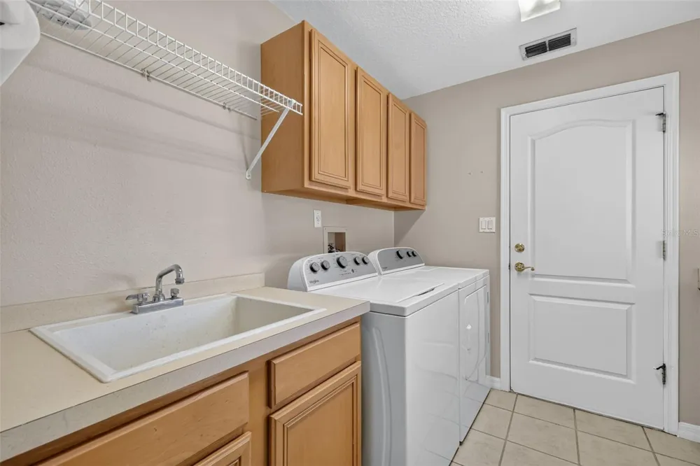 3237 INDIAN TRAIL Eustis, FL 32726