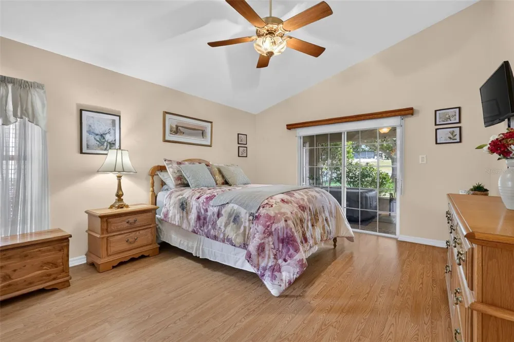3237 INDIAN TRAIL Eustis, FL 32726