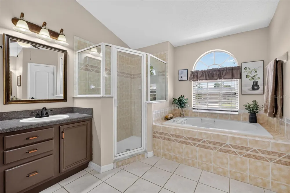 3237 INDIAN TRAIL Eustis, FL 32726