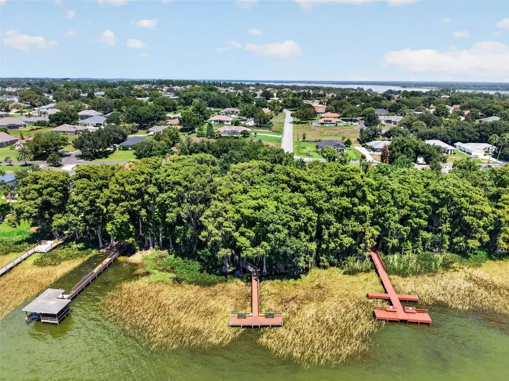 3237 INDIAN TRAIL Eustis, FL 32726