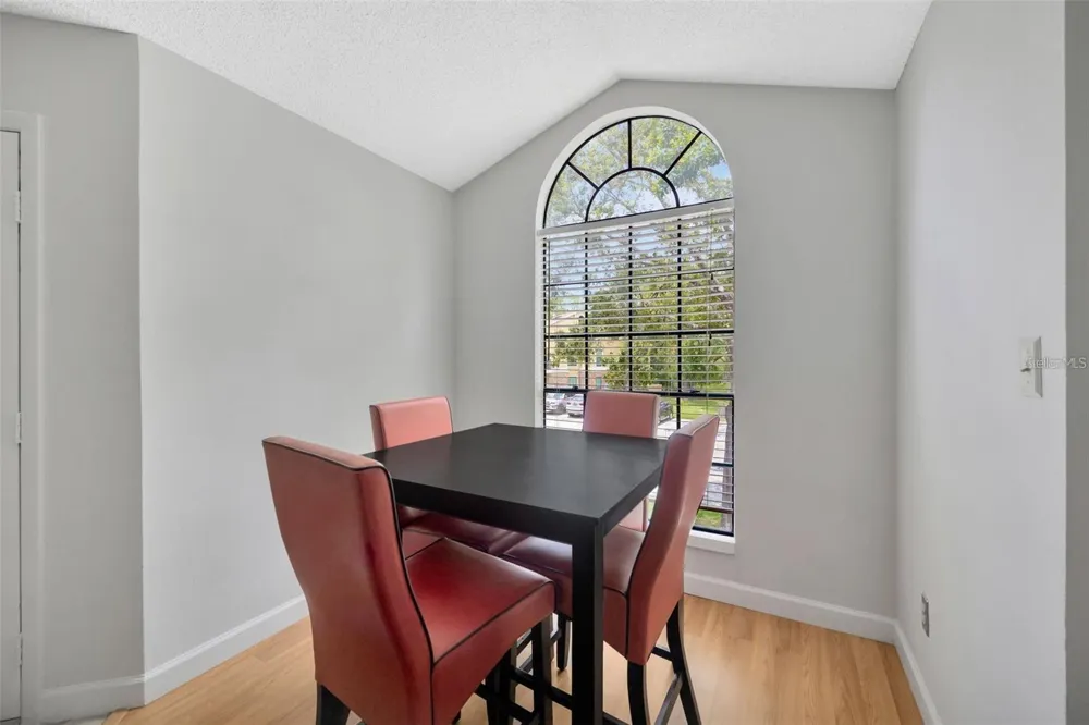 8647 MALLARD RESERVE DRIVE #205 Tampa, FL 33614