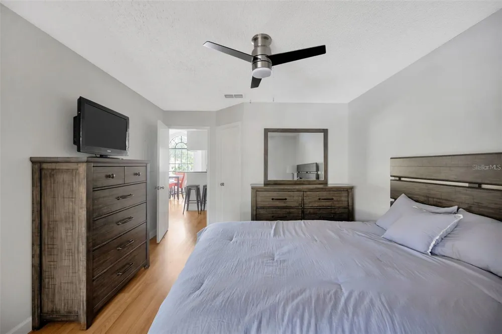 8647 MALLARD RESERVE DRIVE #205 Tampa, FL 33614