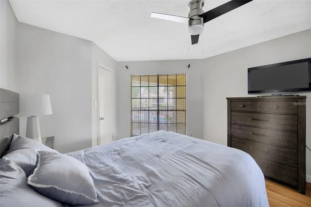 8647 MALLARD RESERVE DRIVE #205 Tampa, FL 33614