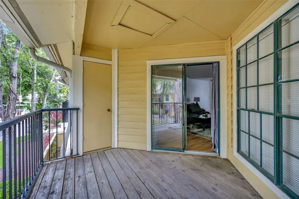 8647 MALLARD RESERVE DRIVE #205 Tampa, FL 33614
