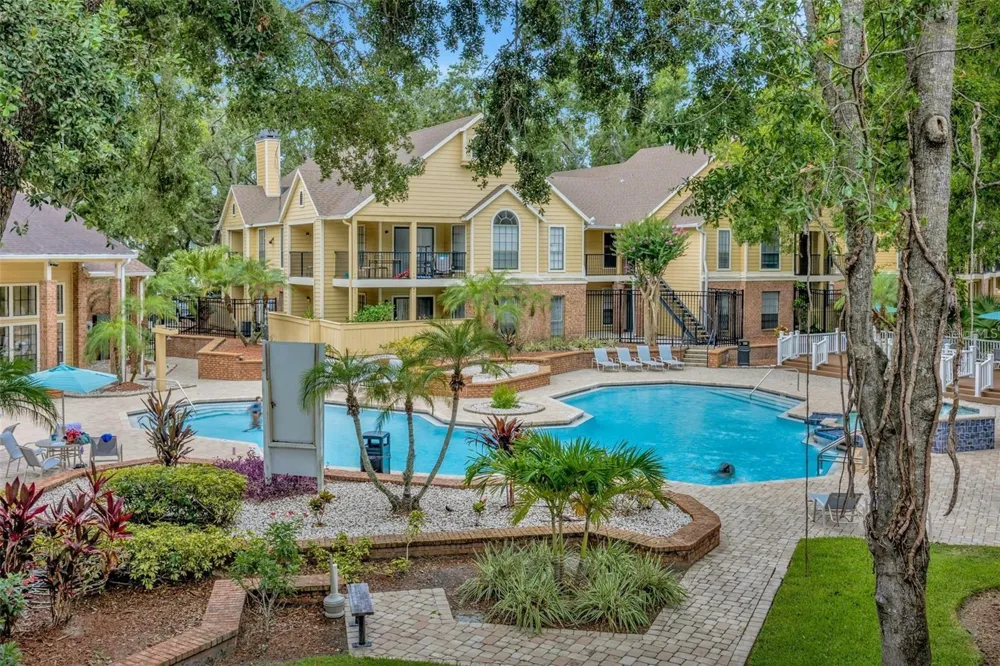 8647 MALLARD RESERVE DRIVE #205 Tampa, FL 33614