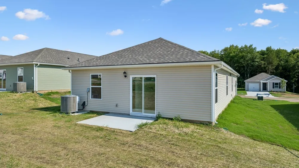 1316 Preakness Ln Lewisburg, TN 37091