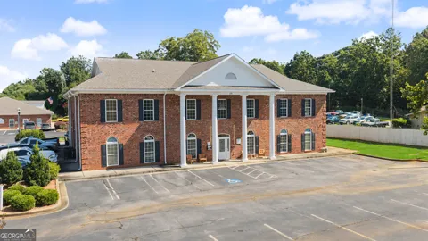 139 W Ellis RD