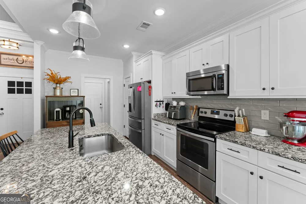 204 Dennard DR Perry, GA 31069