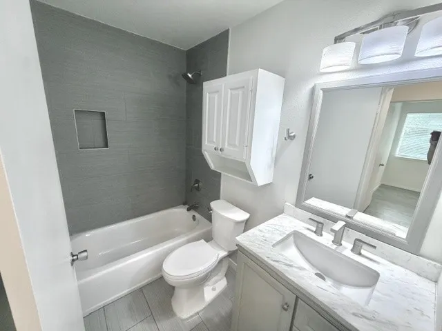 7303 Whispering Creek Circle #Unit B Austin, TX 78736