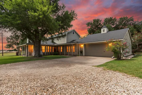31 Fairview Drive