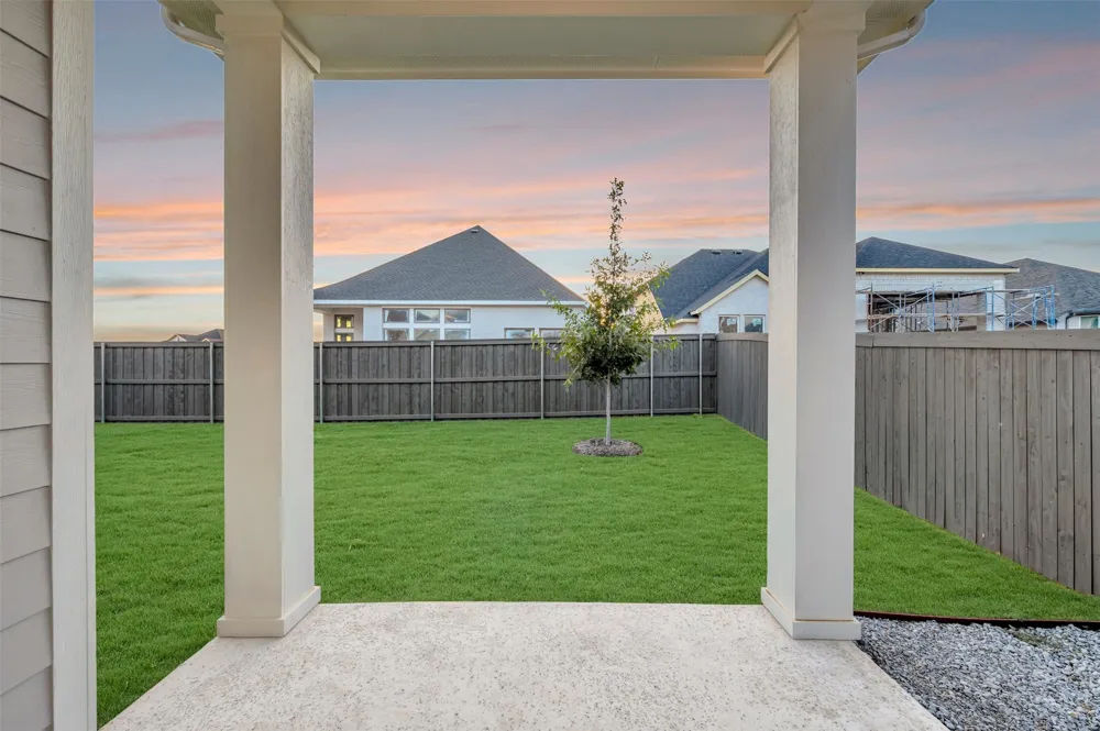 3743 Bermuda Grass Way Grand Prairie, TX 76084