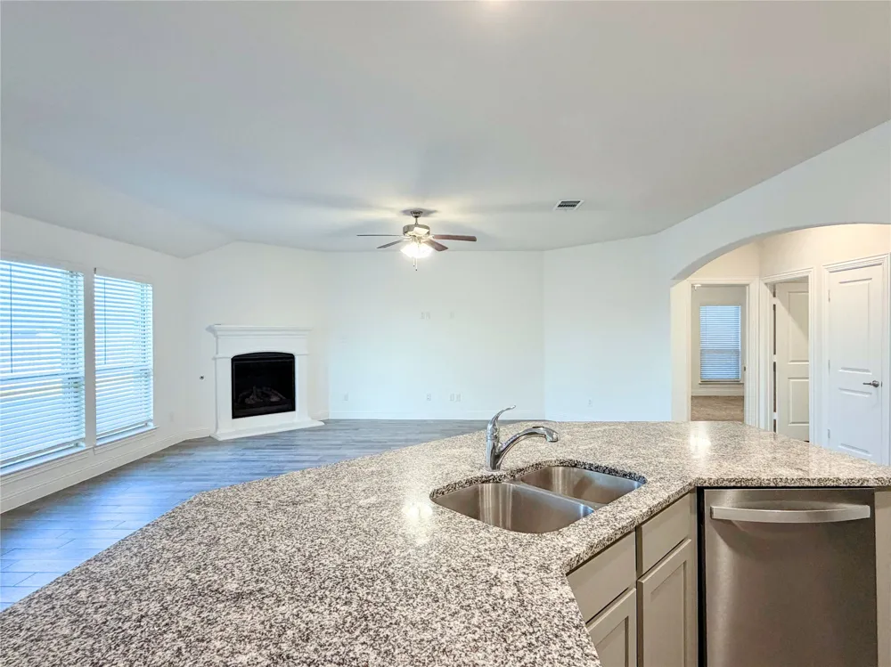 10809 Table Bluff Street Aubrey, TX 76227