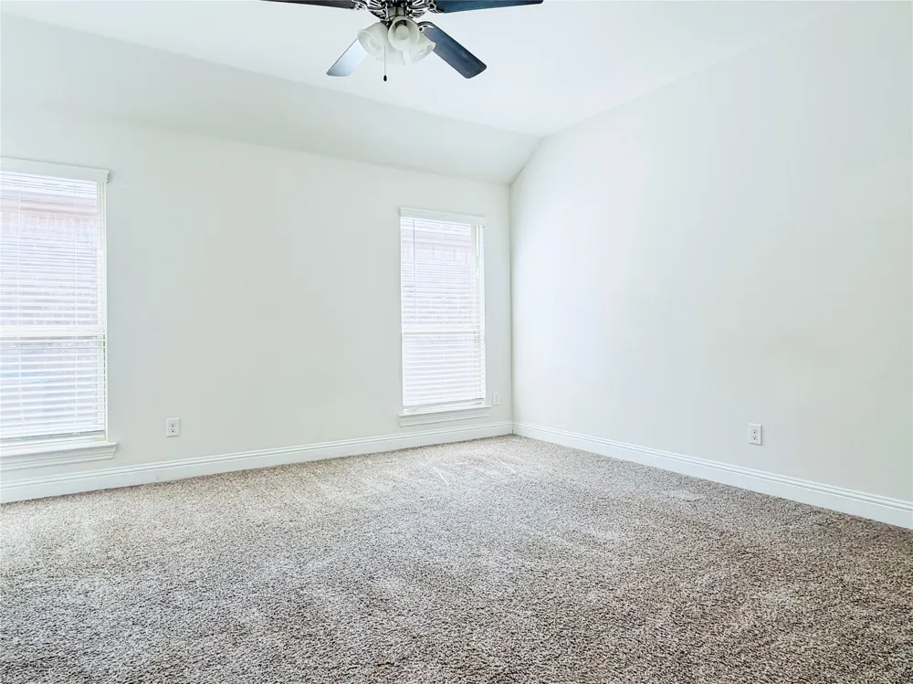 10809 Table Bluff Street Aubrey, TX 76227